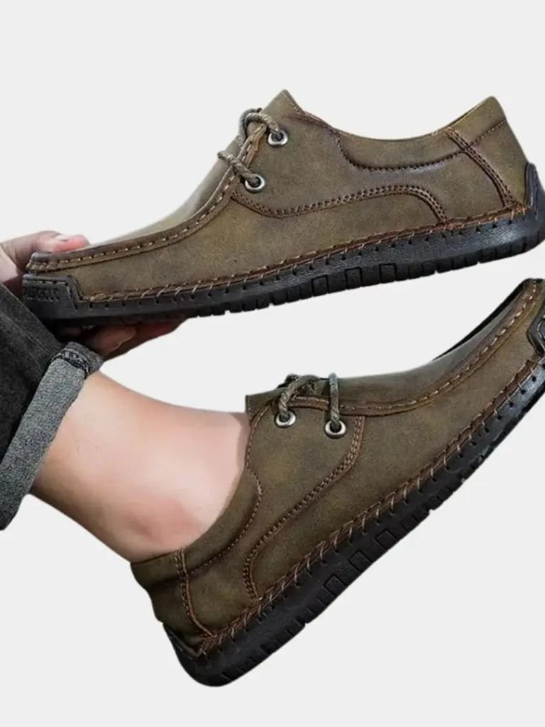 Classic Wanderer Men's Shoes